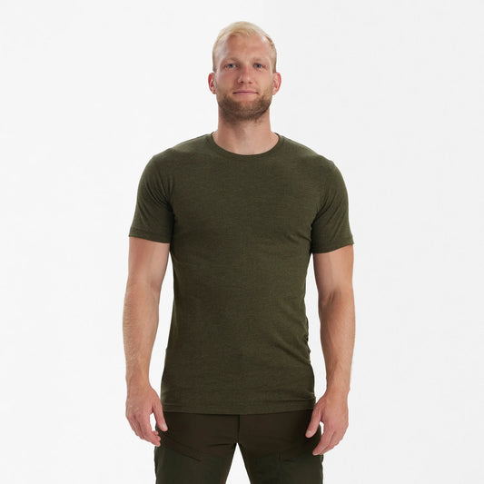 Basis 2-pack T-shirt - Adventure Green Melange - modell framifrån