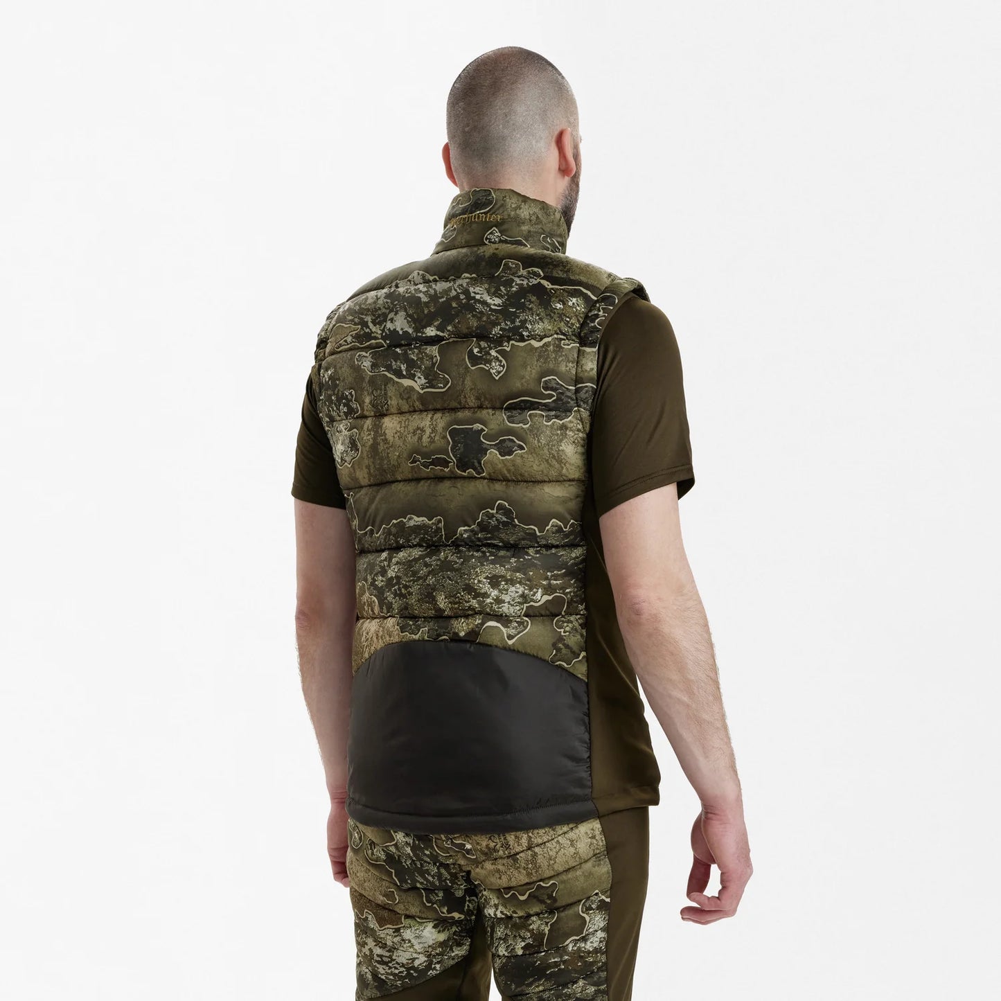 Excape Quilted Väst - REALTREE EXCAPE™ - modell bakifrån