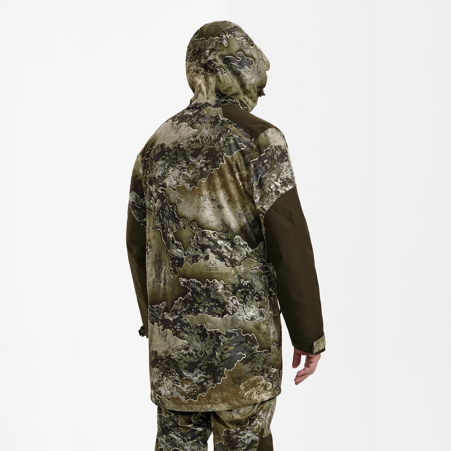 Excape Regnjacka - REALTREE EXCAPE™ - modell bakifrån