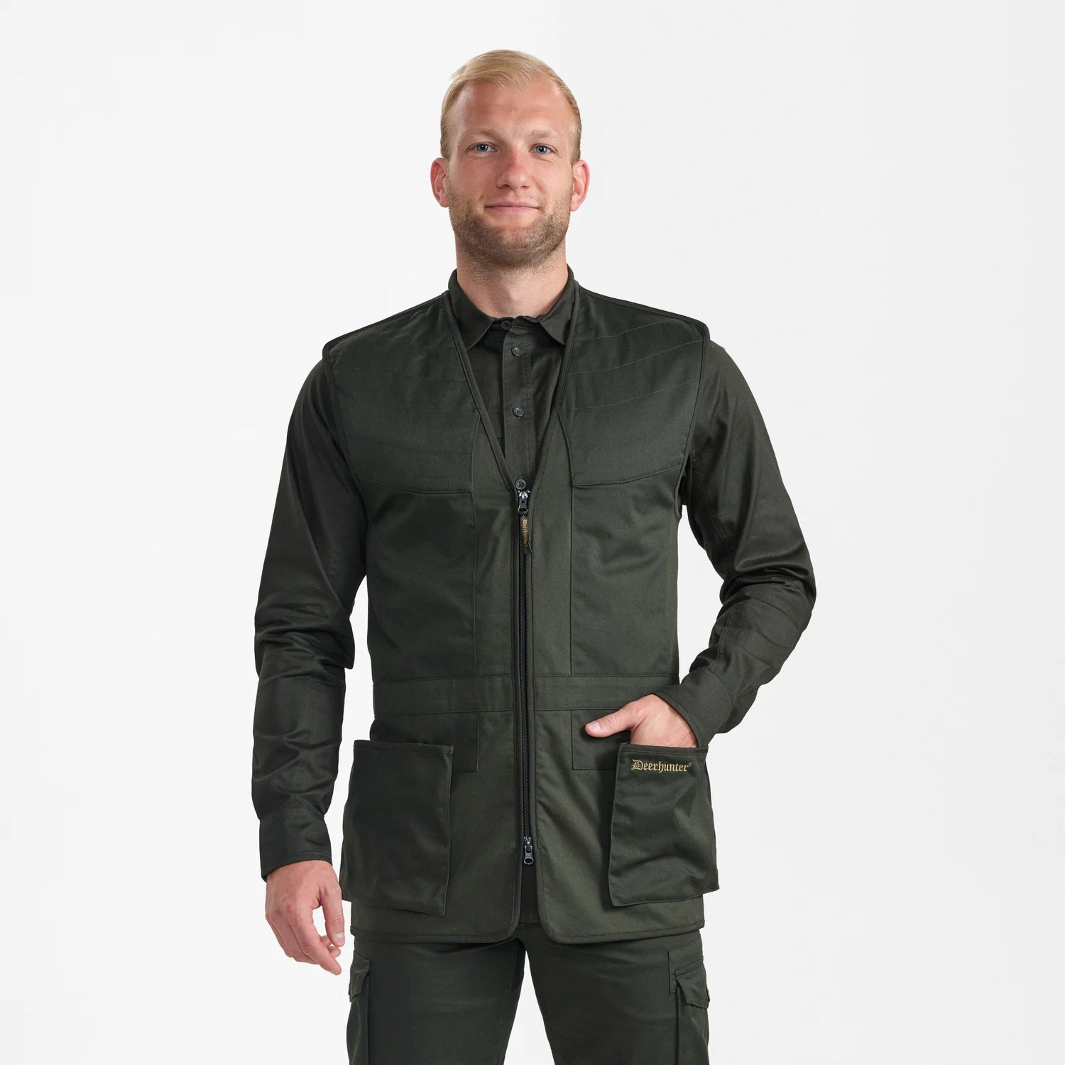 Atlas Skytteväst - Timber - modell framifrån