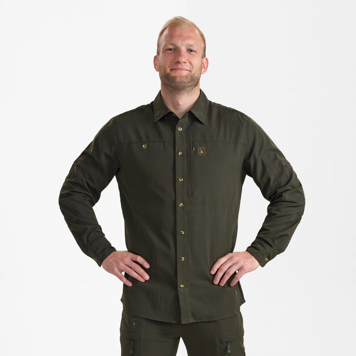 Canopy Skjorta - Forest Green - modell framifrån
