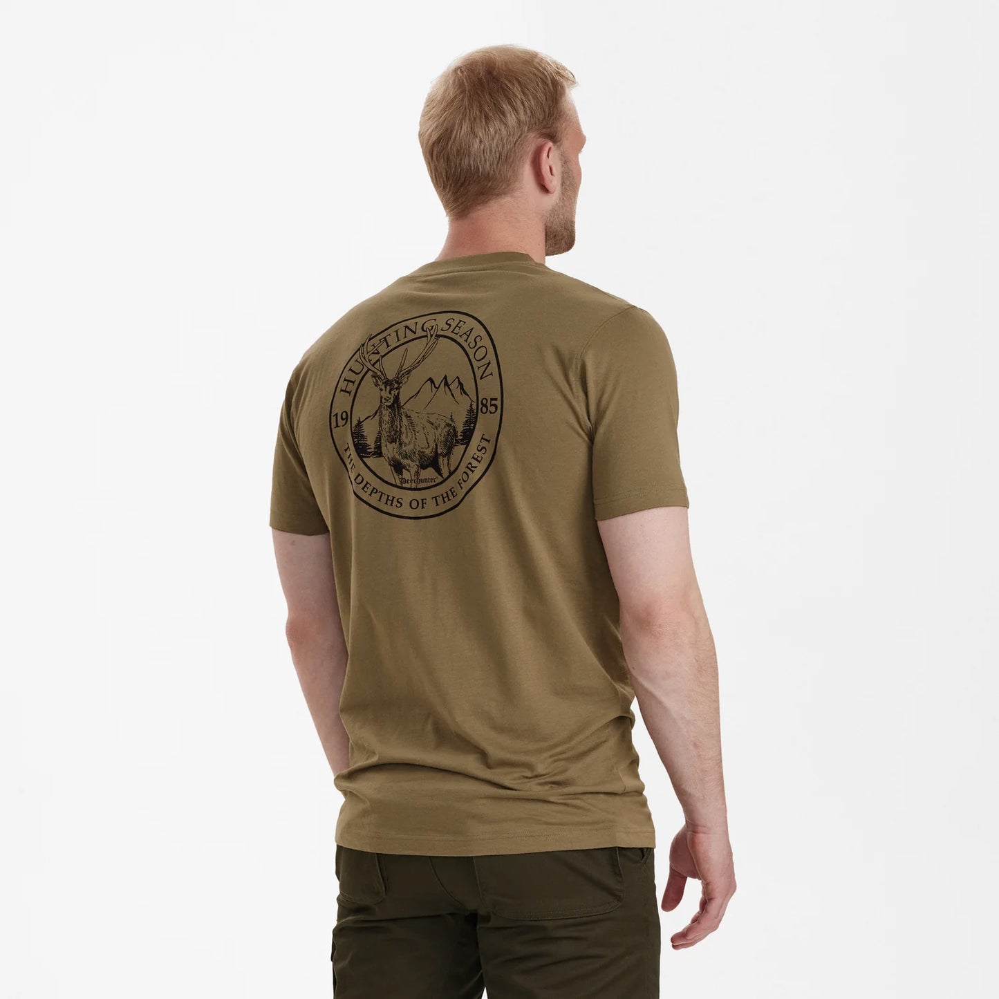 Easton T-shirt - Driftwood - modell bakifrån