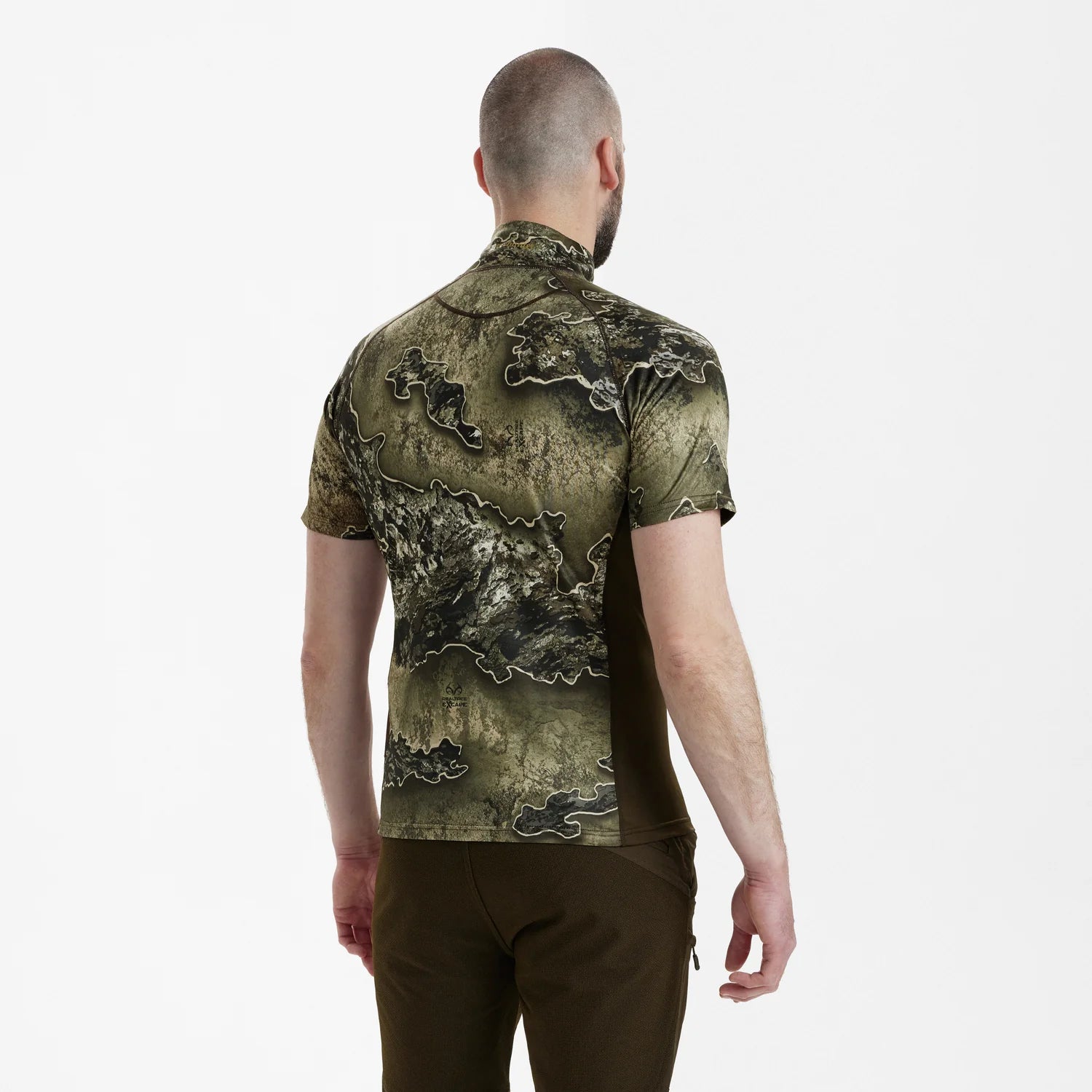 Excape Insulated T-shirt med dragkedja i halsen - REALTREE EXCAPE™ - modell bakifrån