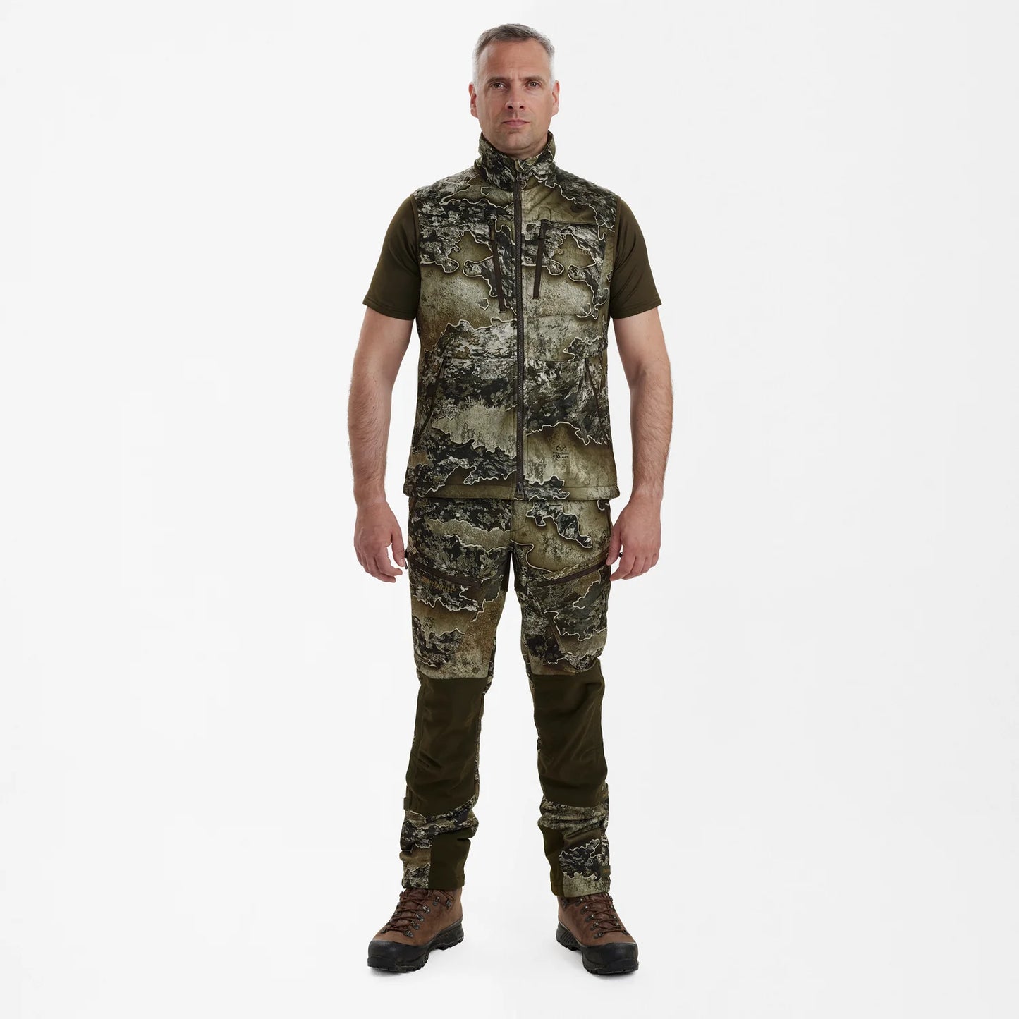 Excape Softshellväst - REALTREE EXCAPE™ - modell framifrån