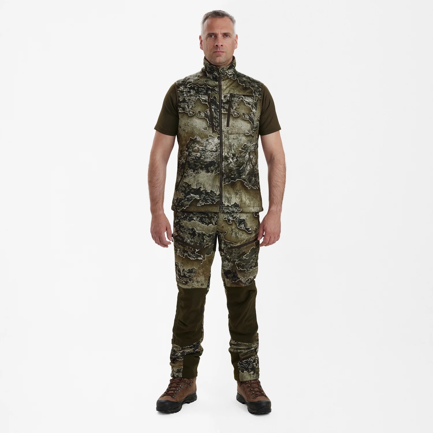 Excape Softshellväst - REALTREE EXCAPE™ - modell framifrån