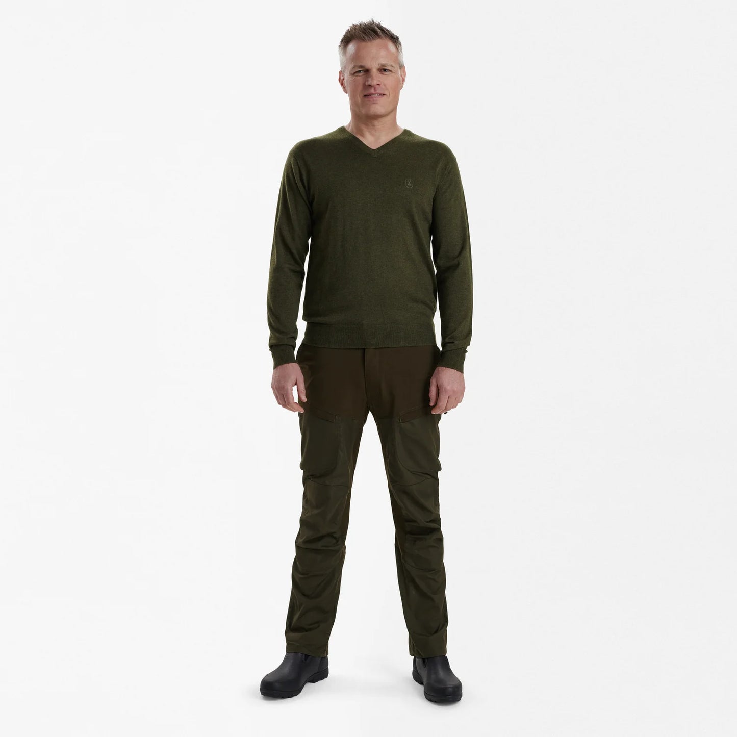 Kingston V-ringad stickad tröja - Green Melange - modell framifrån