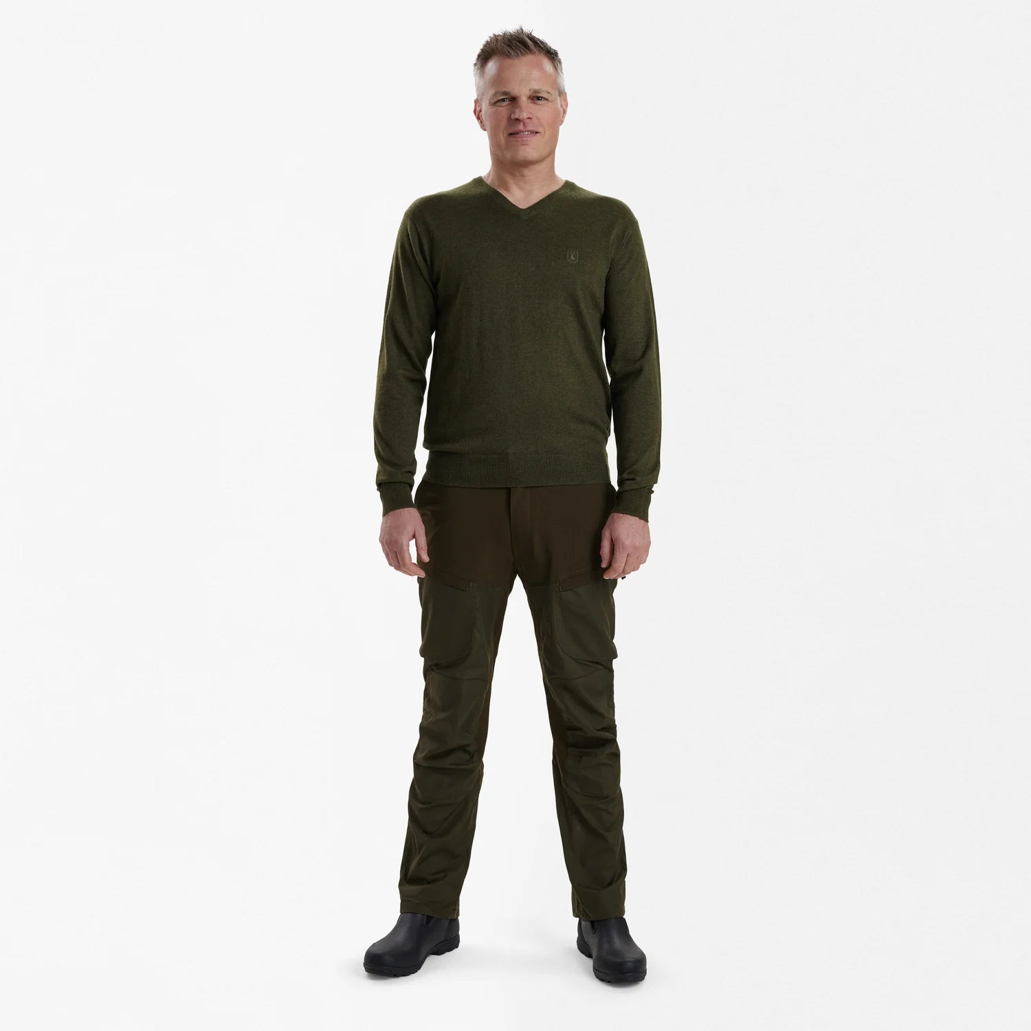 Kingston V-ringad stickad tröja - Green Melange - modell framifrån