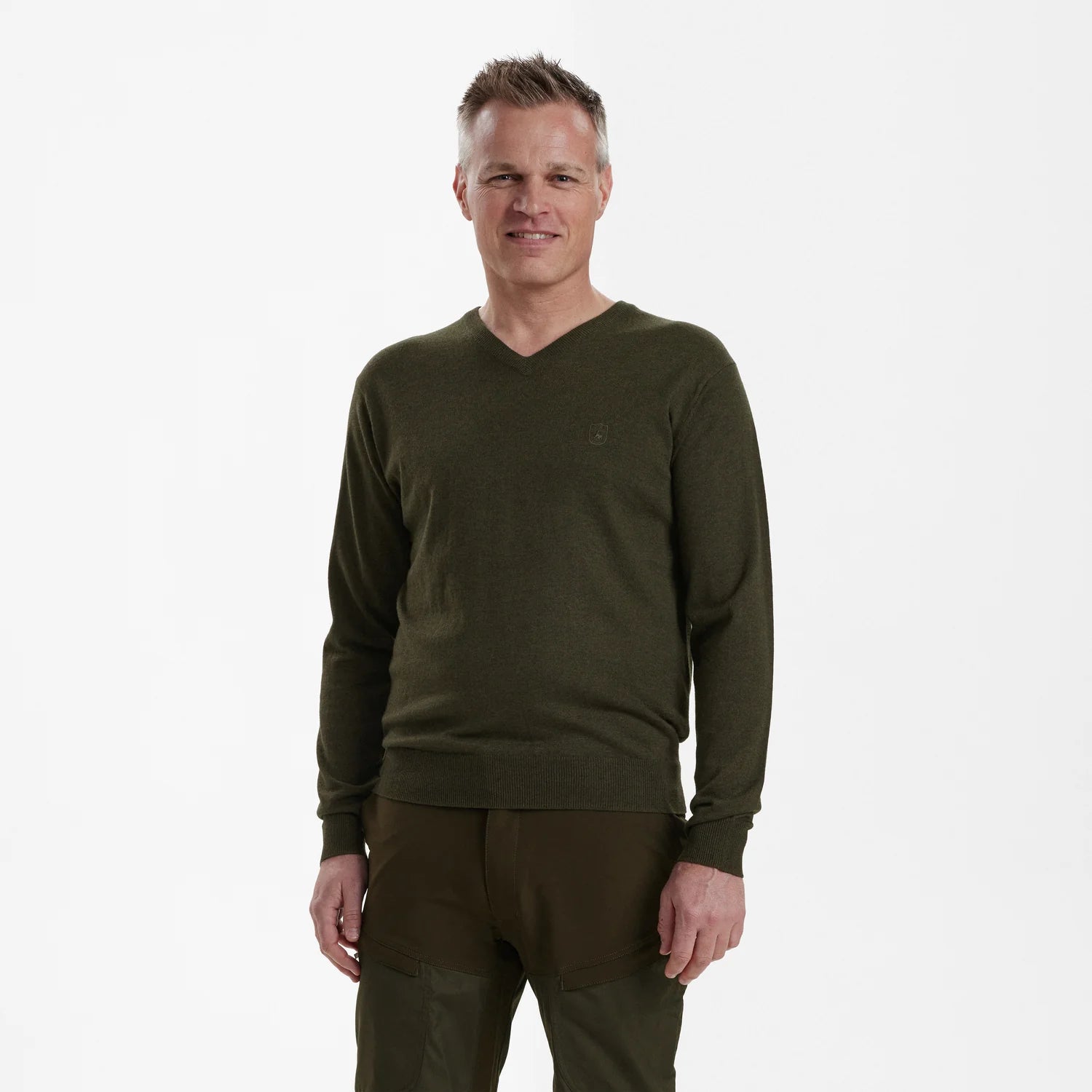 Kingston V-ringad stickad tröja - Green Melange - modell framifrån