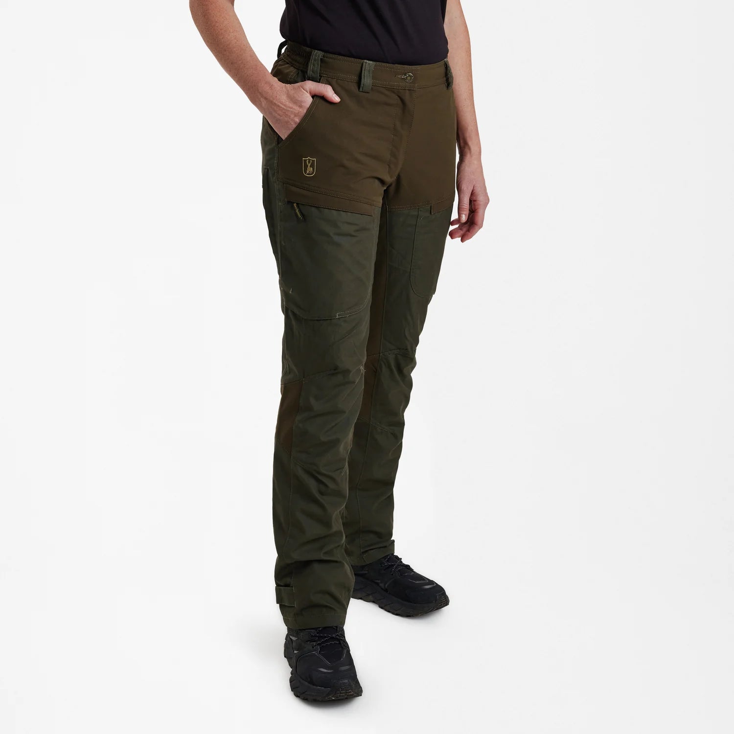 Lady Ann byxor med membran - Deep Green - modell framifrån