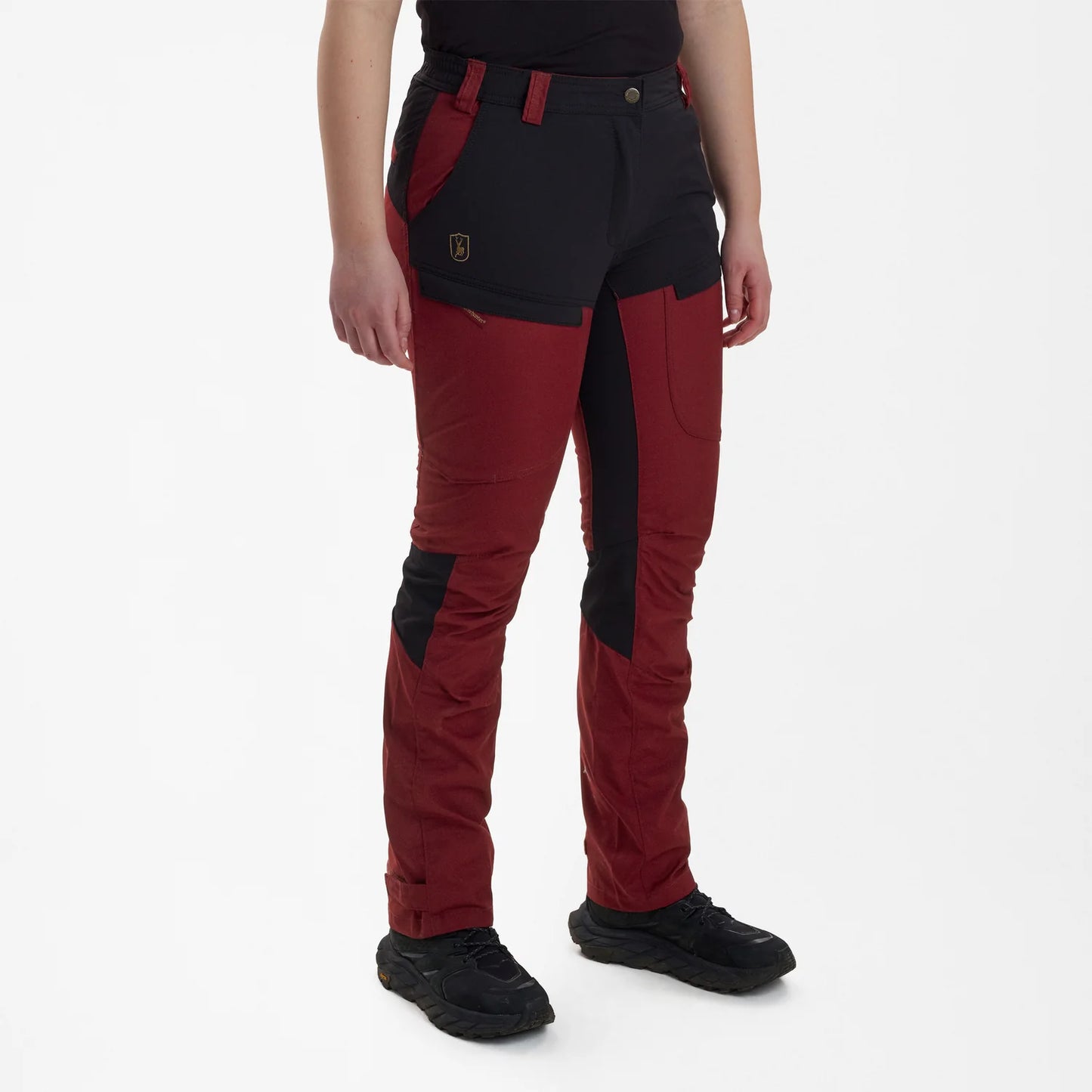 Lady Ann Byxor - Oxblood Red - modell framifrån