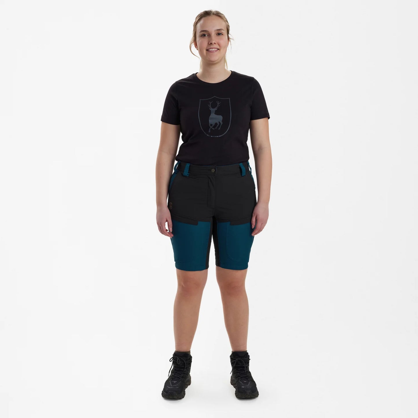 Lady Ann Shorts - Pacific Blue - modell framifrån