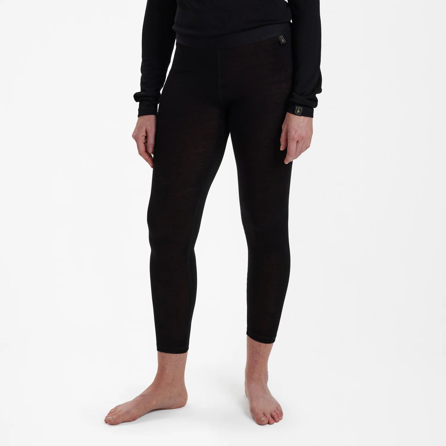 Lady Quinn merinoleggings - Black Oak - modell framifrån