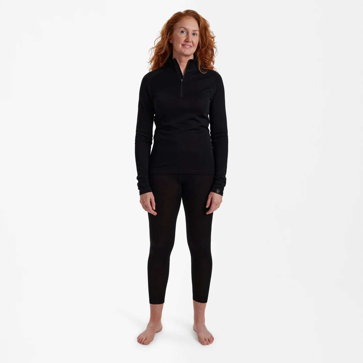 Lady Quinn merinoundertröja med halv dragkedja - Black Oak - modell framifrån