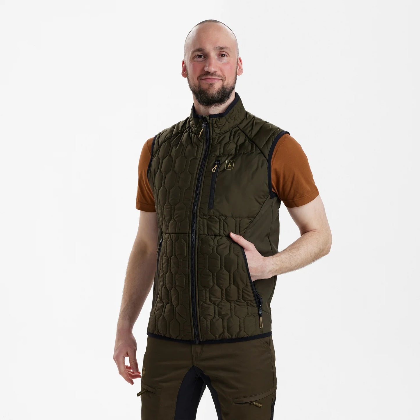 Mossdale Quiltväst - Forest Green - modell framifrån