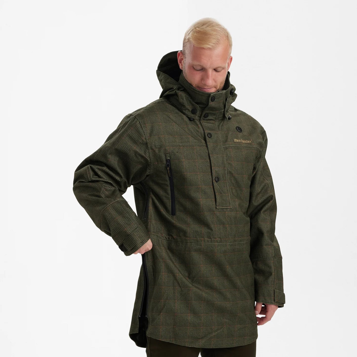 PRO Gamekeeper Anorak - Turf - modell framifrån
