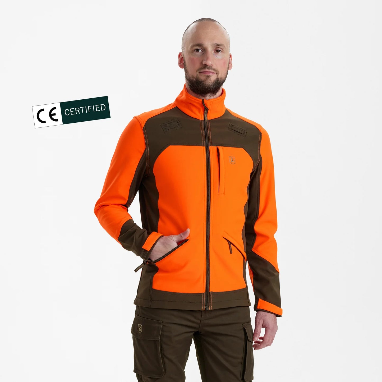 Rogaland Softshell Jacka - Orange - modell framifrån