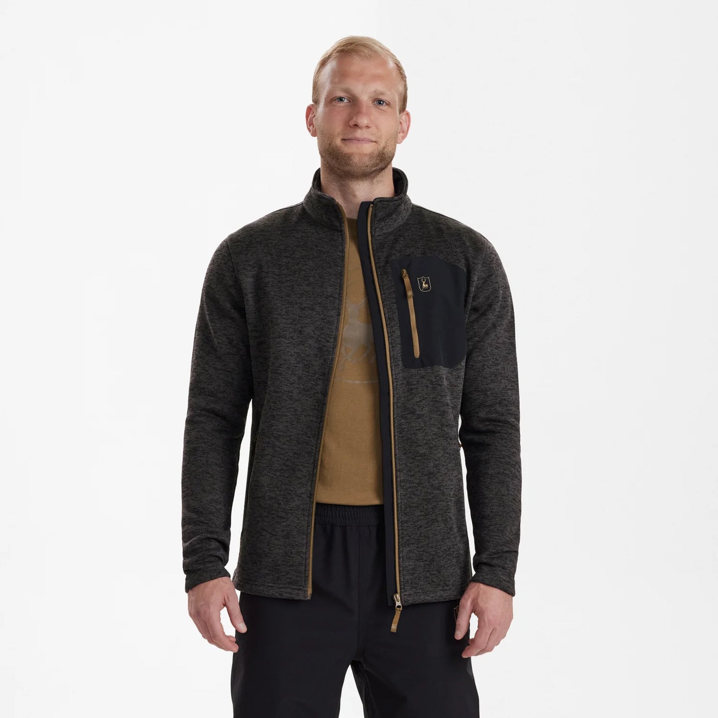Sarek Stickad Jacka - Dark Grey melange - modell framifrån